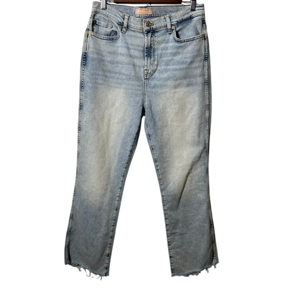 7FAMK Luxe Vintage HW Slim Kick Jeans Distressed Hem‎ Light Wash Size 31